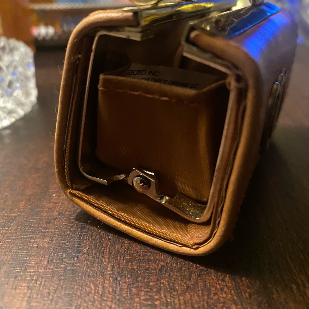 Vintage Tan Heart Accent Mini Handbag Lipstick Holder, chain purse. - Picture 4 of 6